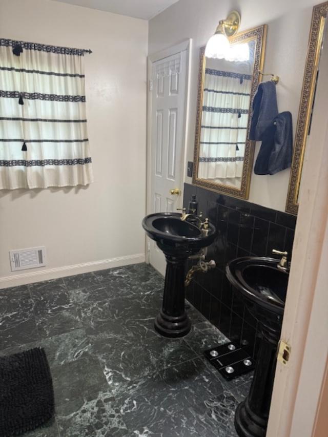 listing photo 6/6